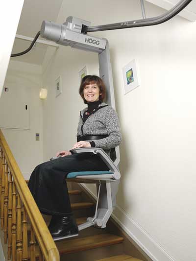 LUX Trapenlift in Luxemburg und  liefert alle Arten von Treppenlifen Sitzliften Plattformliften Behindertenaufzug Hebeb&uuml;hnen Hebeb&uuml;hne